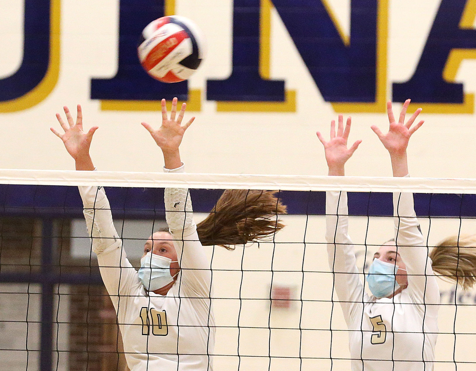 October 8: Onalaska Luther vs Aquinas